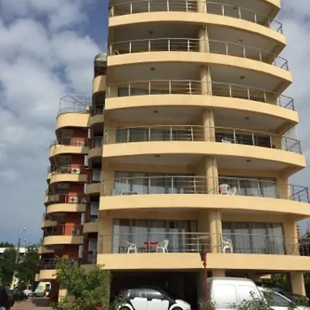 Apartament Flamingo 马马亚