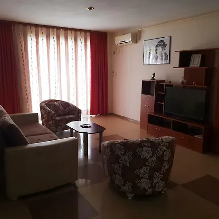 Apartament Flamingo 公寓 马马亚